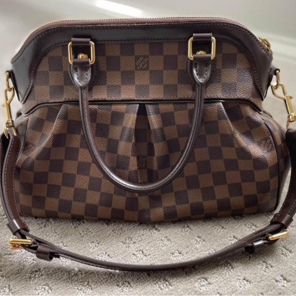 Louis Vuitton Trevi PM Handbag Authentic